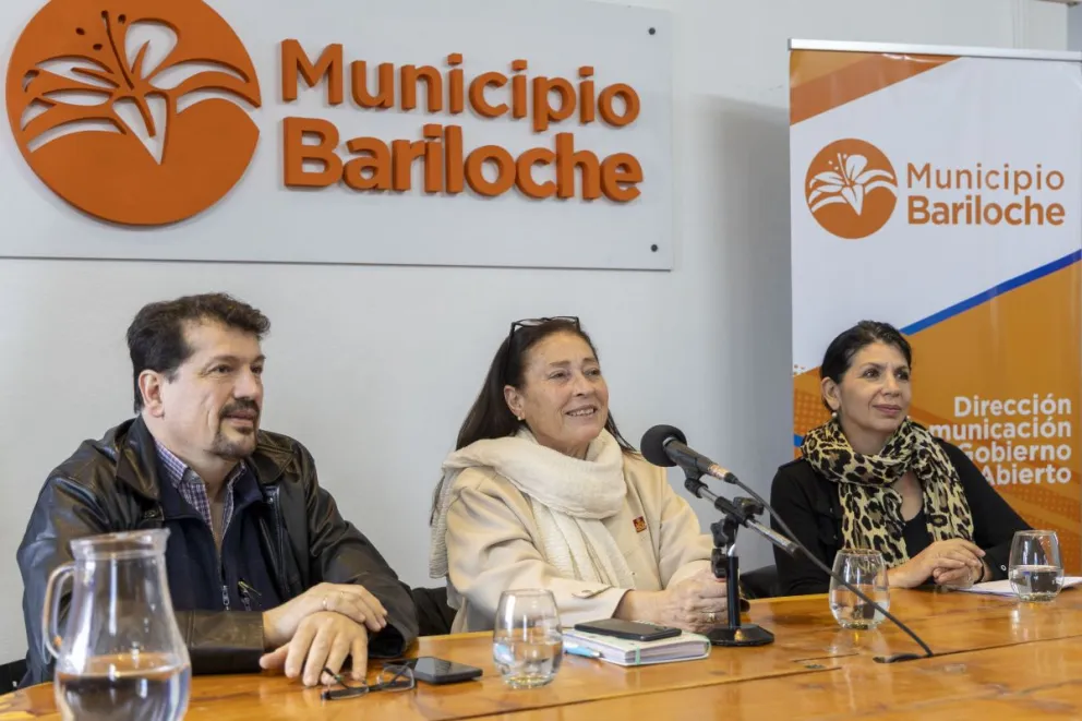 El sábado 18 a las 15 horas, en el estacionamiento de Intecnus. Foto: Eugenia Neme. 