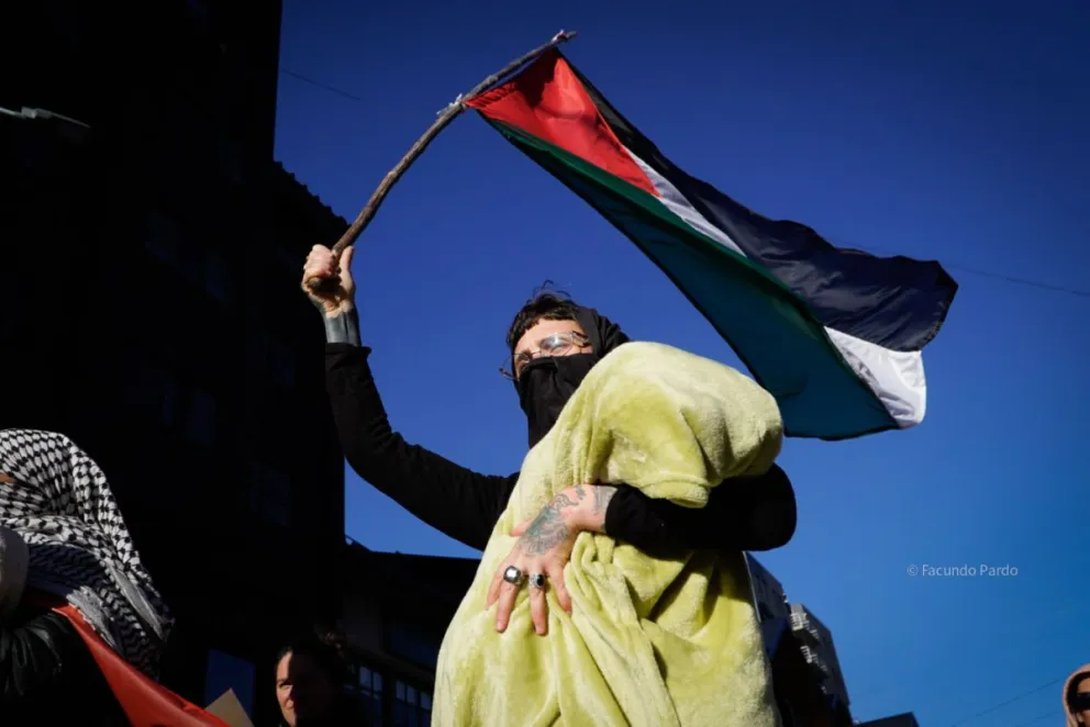 Medio Oriente en el centro de Bariloche (fotos: Facundo Pardo).