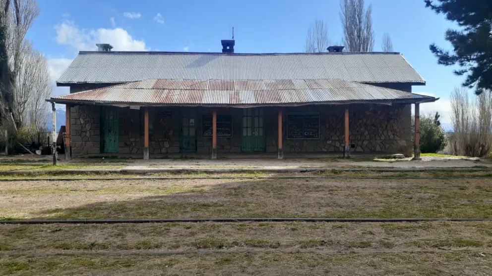 La Estación de tren de Ñirihuau se inauguró en 1934, junto con la llegada del tren a Bariloche. Foto: gentileza