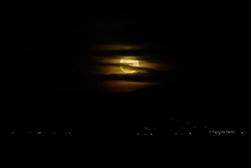 "El momento de mayor luminosidad de la Luna en el cielo está asociado con la revelación" (Fotos Facundo Pardo)