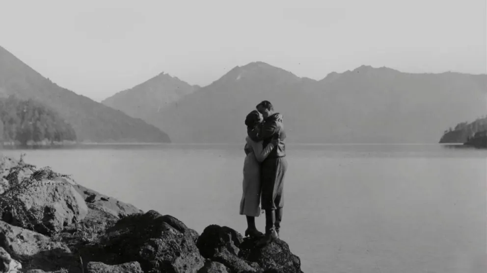 "Sombras porteñas", belleza barilochense.