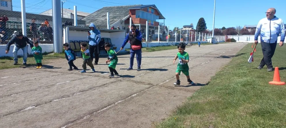 Los más pequeños abrieron la competencia este sábado (Fotos gentileza).