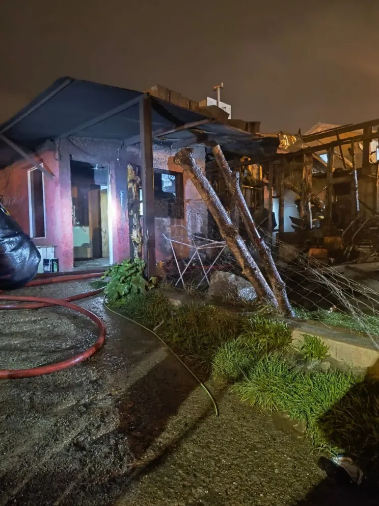 El incendio fue durante la madrugada. 