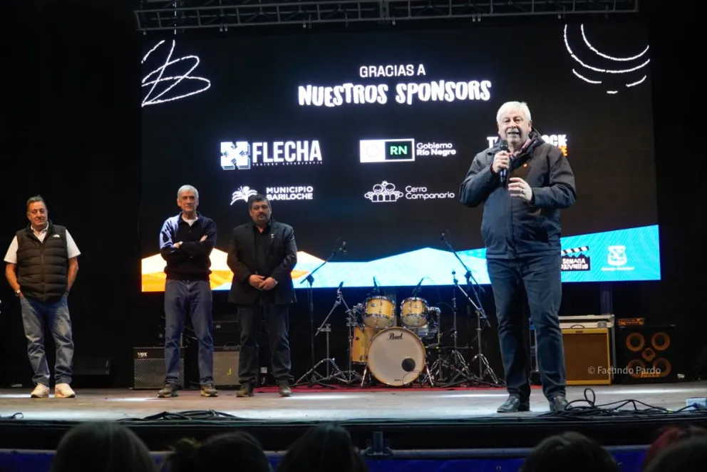 El intendente en un evento dedicado a los jóvenes / Fotos Facu Pardo