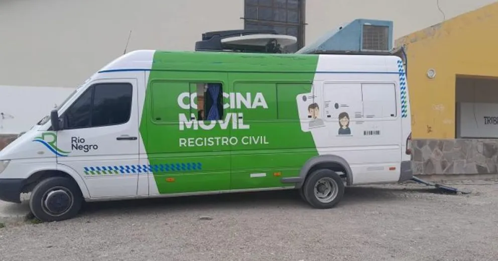 El vehículo de provincia continúa recorriendo la Línea Sur. 