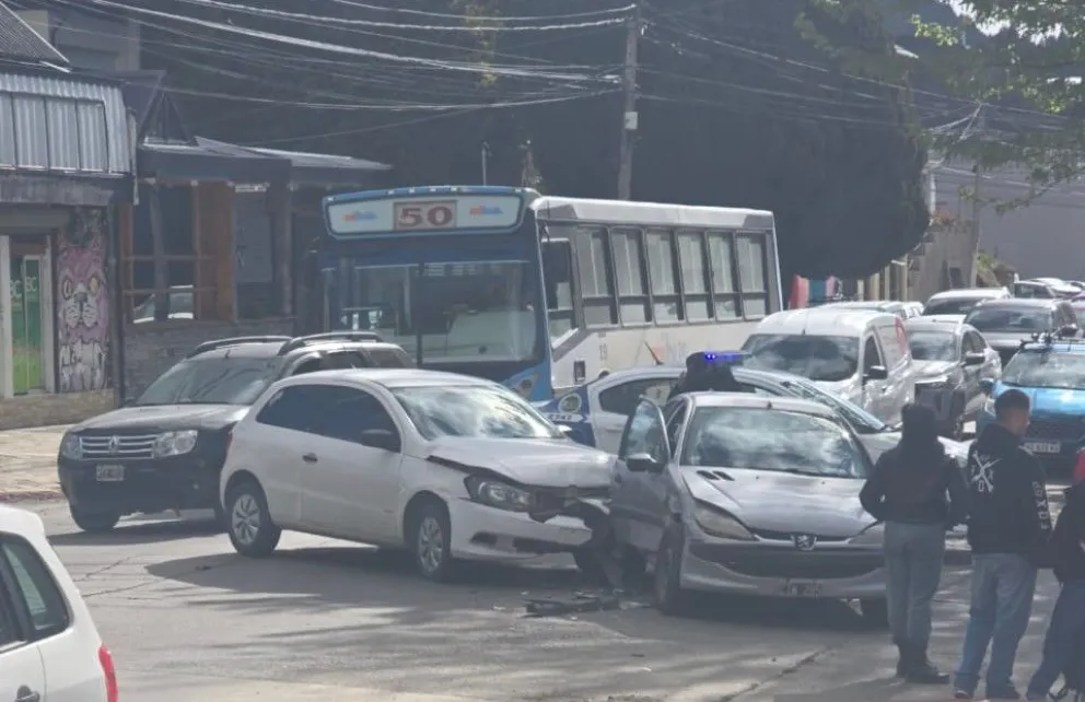 Un choque en una esquina complicada. 
