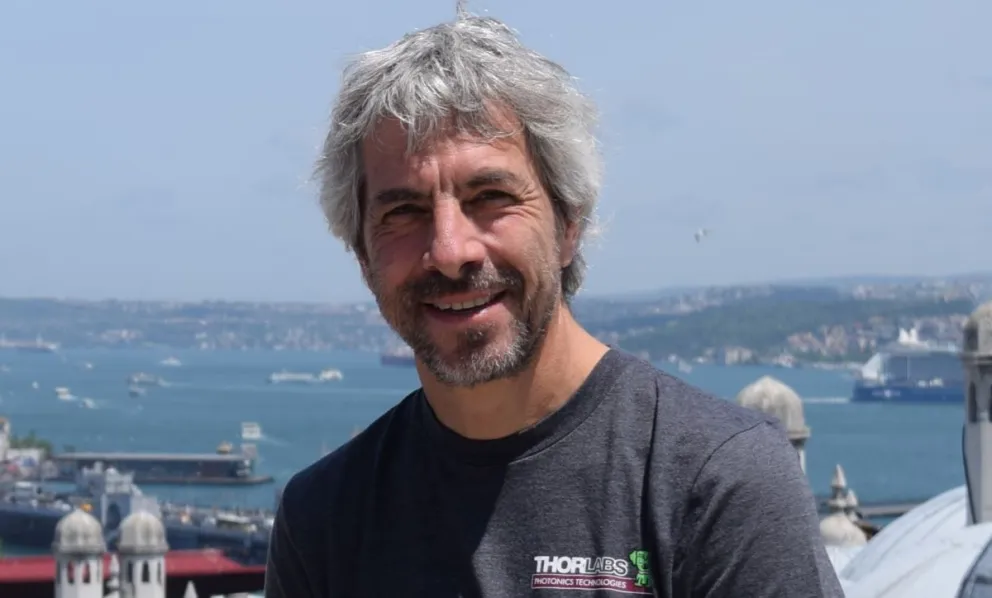 El doctor Alejandro Fainstein, docente del Instituto Balseiro e investigador del CAB, fue reconocido por la Academia Nacional de Ciencias.