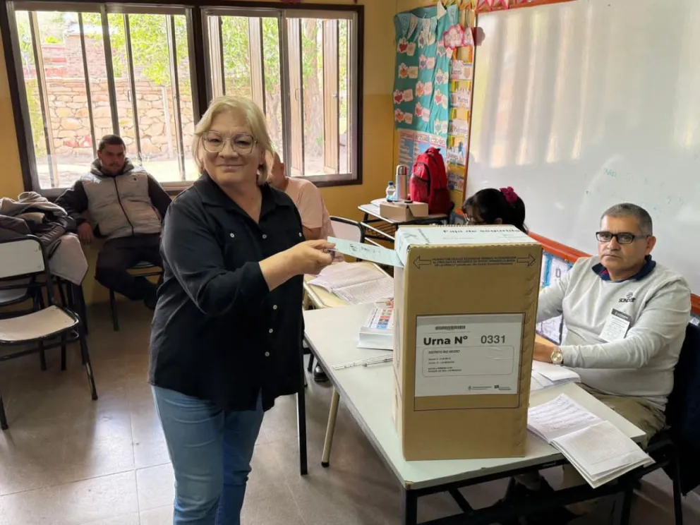 Votó en Los Menucos la candidata a senadora por JDRN.