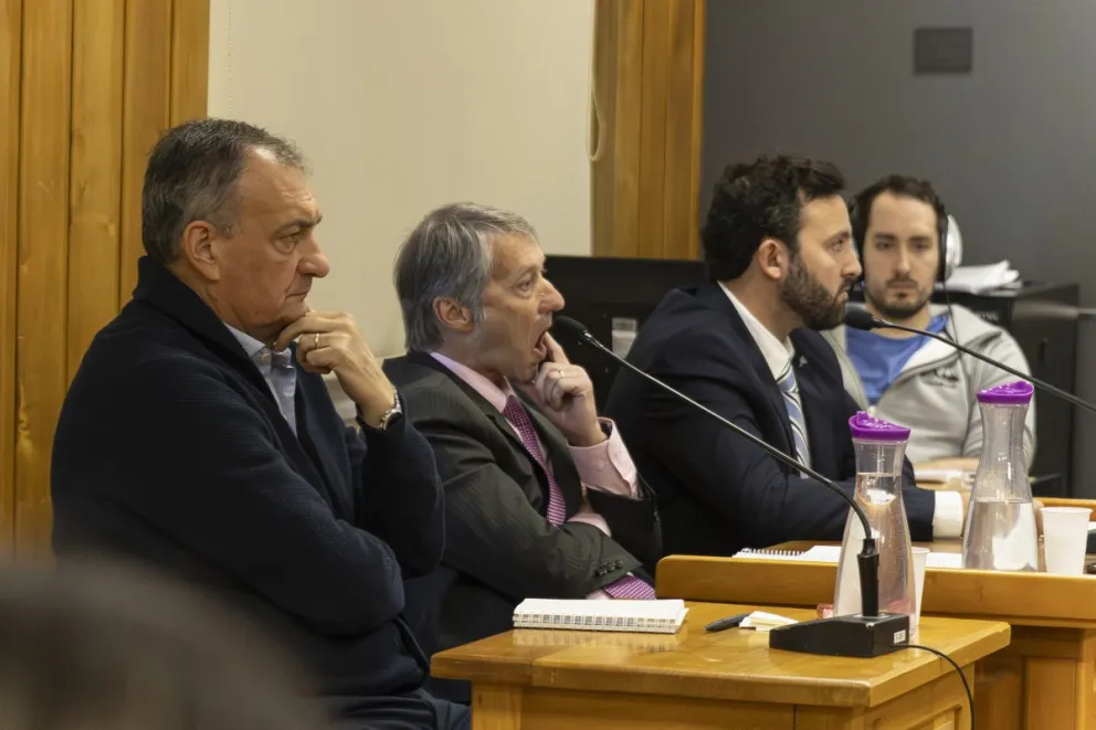 Este martes por la mañana comenzó el juicio contra el exintendente Gustavo Gennuso por presunto peculado.