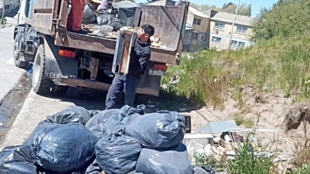 Desde el Municipio se recuerda la importancia de mantener la limpieza y evitar la formación de basurales clandestinos.