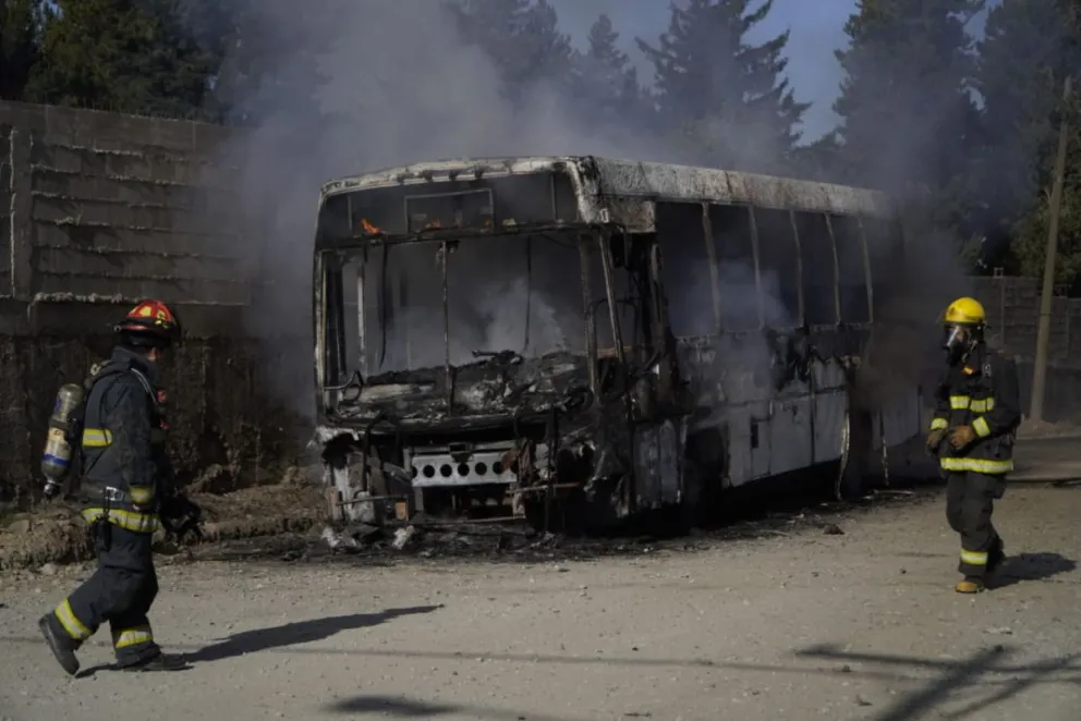 Los primeros indicios apuntan a un desperfecto eléctrico / Fotos y videos: Facundo Pardo 
