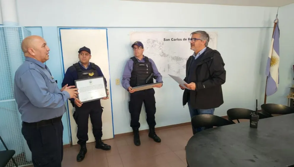 El legislador Carlos Valeri se hizo presente en el acto. 