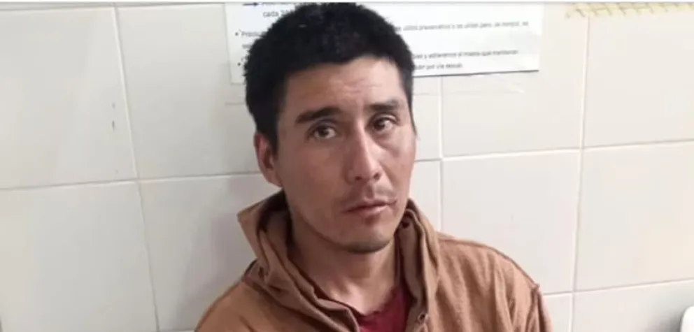 Se encontraba en deteriorado estado de salud, luego de estabilizarlo, fue detenido.