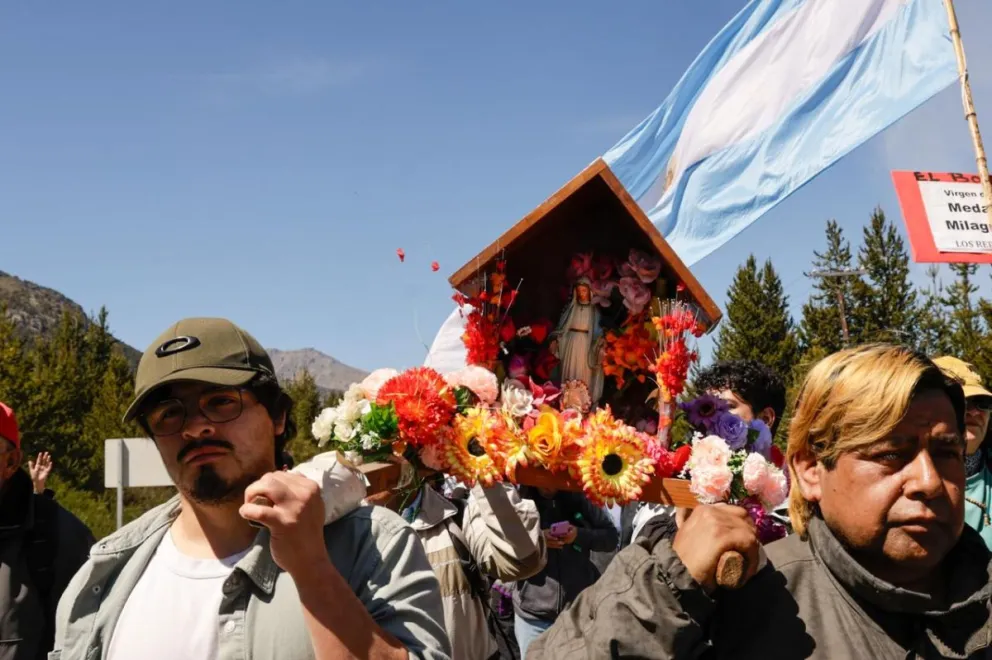 Promesas cumplidas y corazones abiertos. Fotos de Eugenia Neme. 