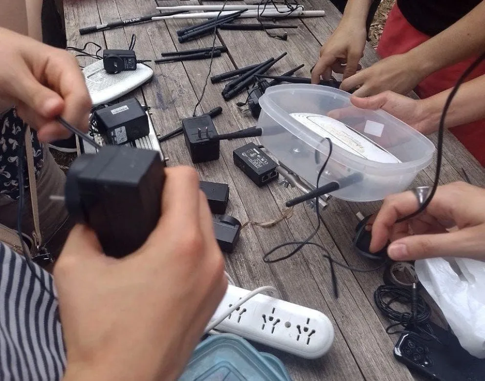 Otro evento que se relacionó con Aaron en 2022. Gentileza: Librenautas.