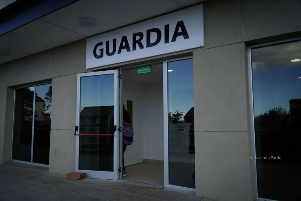 Ingresaron al Hospital Zonal tres personas con heridas provocadas por el uso pirotecnia durante la Navidad en Bariloche. 