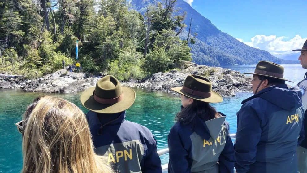 En este marco especial se realizó el tradicional toque de sirena en honor al Perito Moreno.