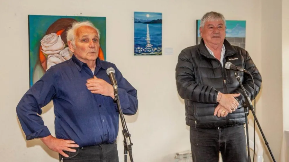 El intendente estuvo acompañado por el delegado del Cerro Otto, Omar Mallet, entre otras autoridades. 