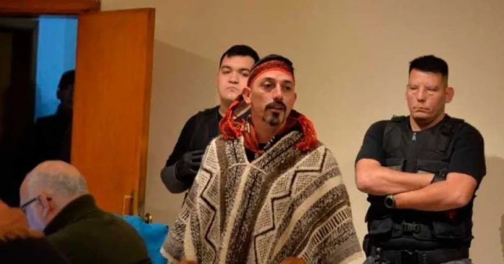 Decidió abandonar la huelga de hambre pero seguirá con las demandas.