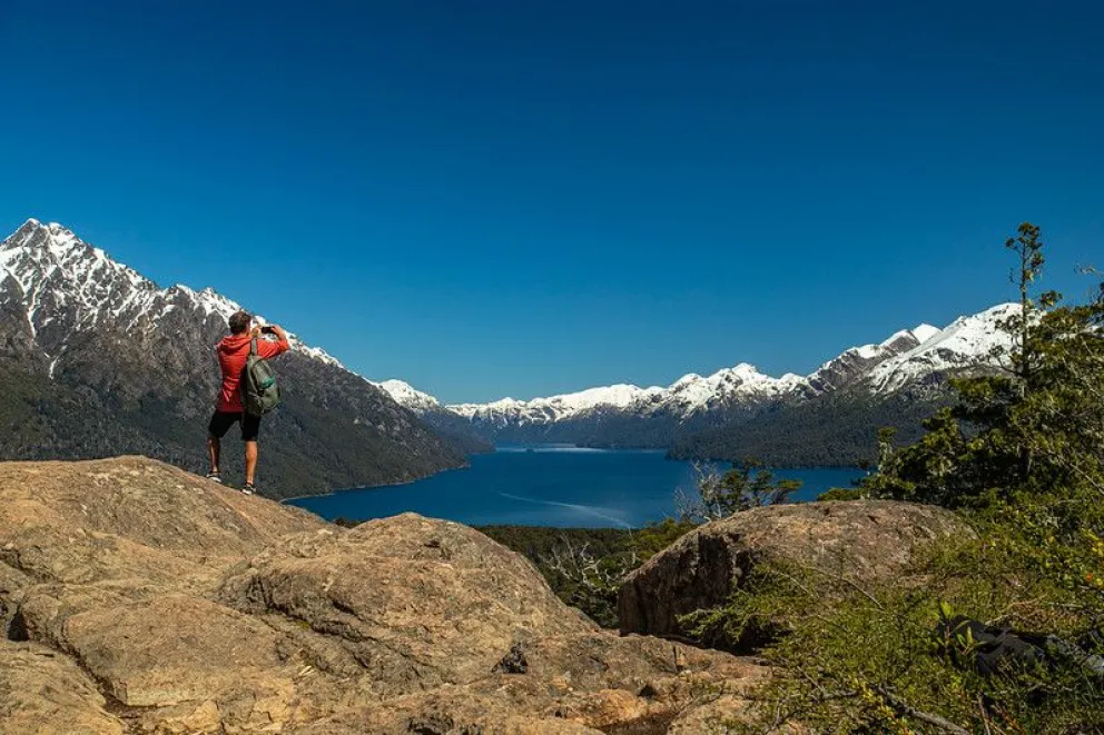 Una ciudad que tiene mucho para ofrecer a los visitantes. Fotos de Chiwi Giambirtone para Emprotur Bariloche.