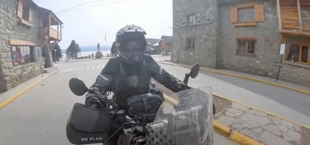 El motoviajero afirmó que, más allá de lo que pueda comprobarse o no, la presencia nazi en la región es un hecho histórico.