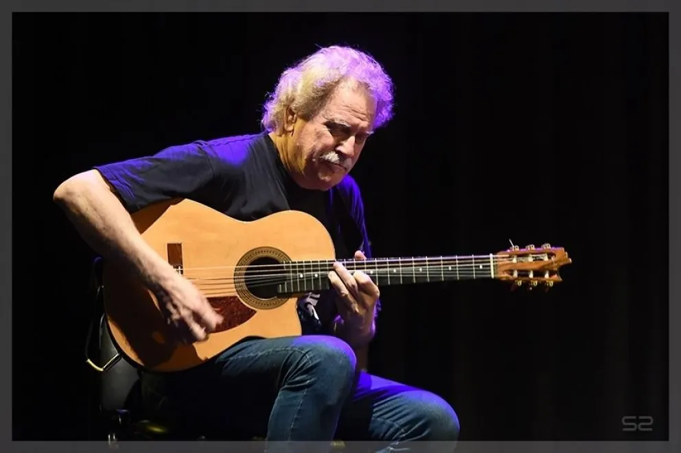 Pellican y una agenda a full.