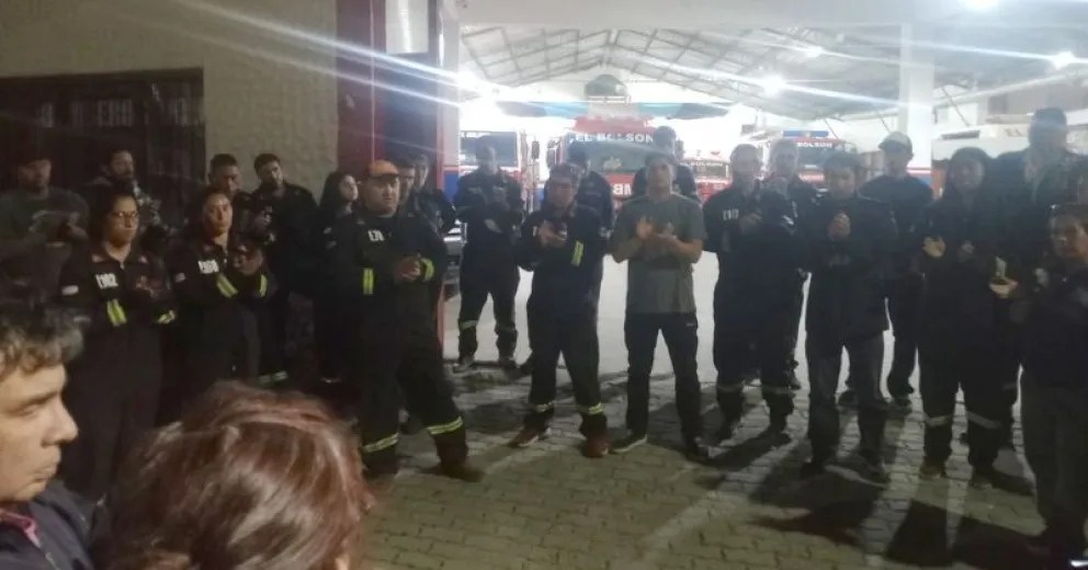 Se autoconvocaron este jueves acompañados por vecinos.