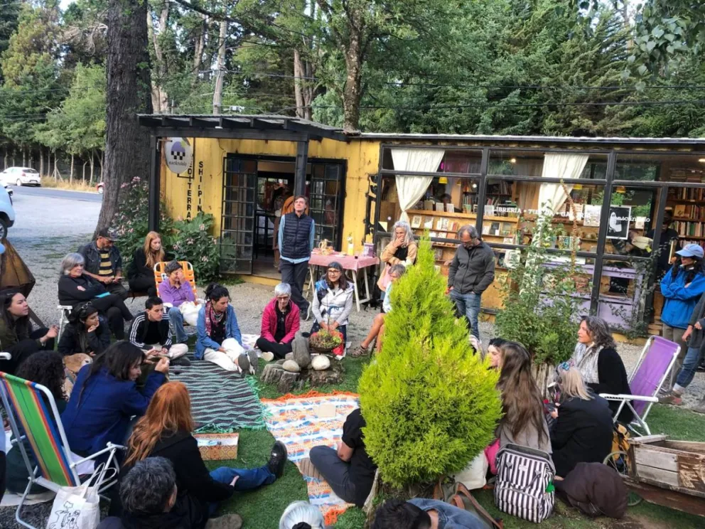 Una actividad anterior en el exterior de Hervidero.