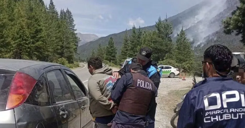 A pesar de estar dedicados al operativo, las fuerzas policiales los detectaron y detuvieron.