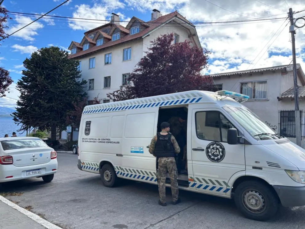 La jura del fiscal fue trasladada al edificio del Ministerio Público Fiscal. Fotos de Eugenia Neme.