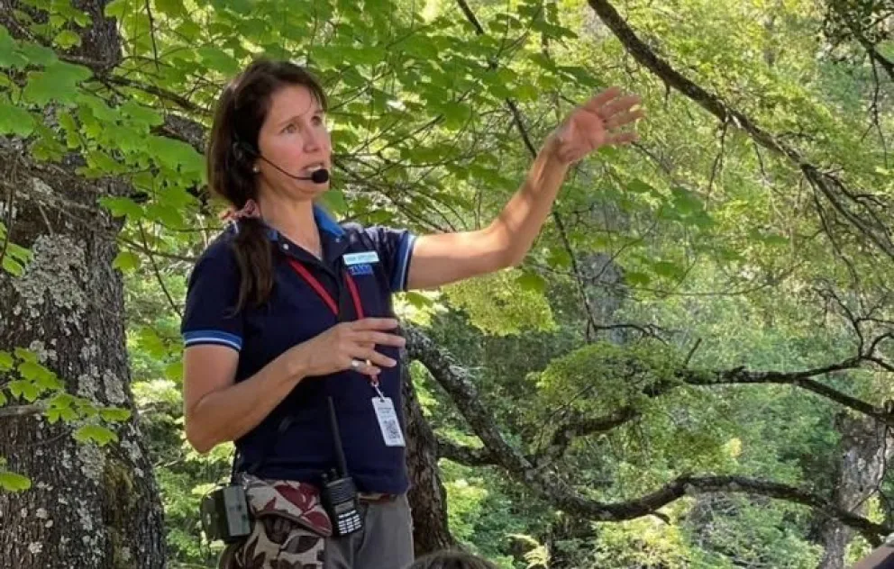 Fernanda Tazzin, una guía que sabe de plantas carnívoras (imágenes gentileza).