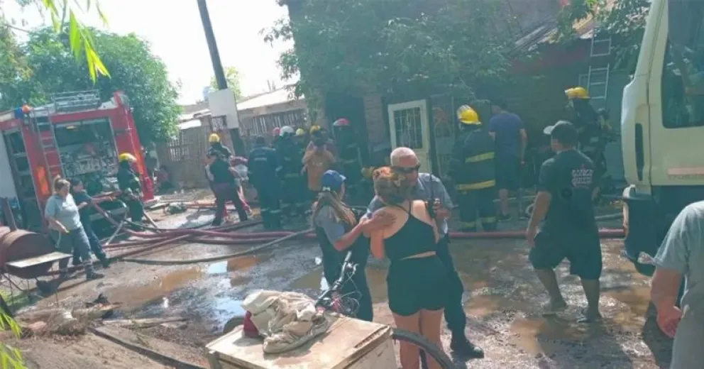 Una nena de 8 años murió esta mañana en un incendio que afectó la vivienda donde vivía, ubicada en calle Nicolás Tarifa y Alta Tensión. Foto: Inforo
