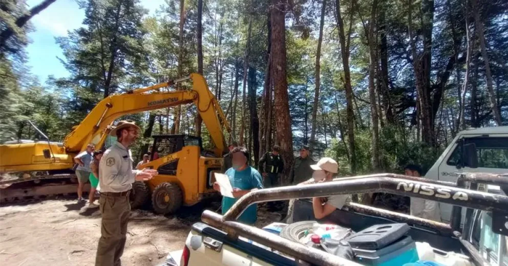 Se advierte que han circulado avisos inmobiliarios que ofrecen parcelas dentro de esta jurisdicción.