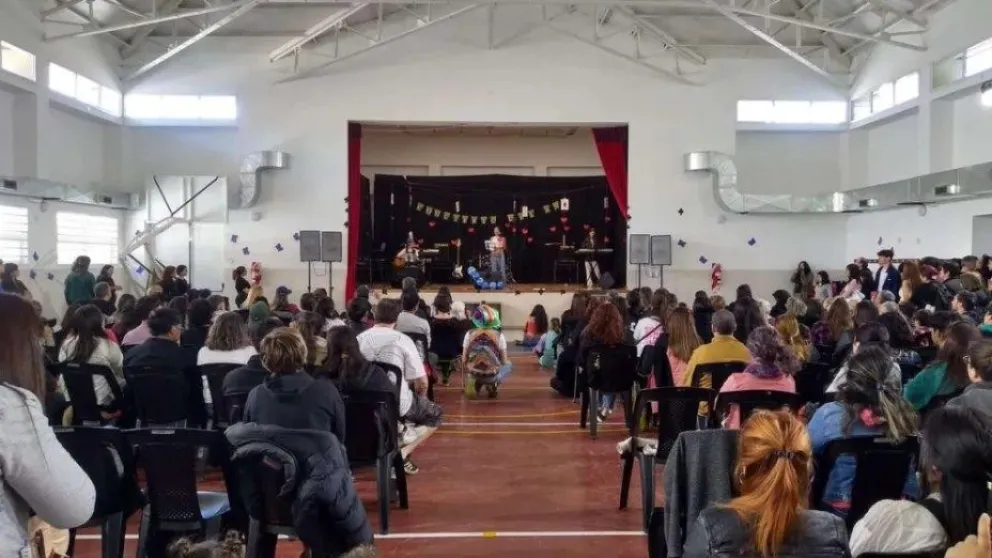 El evento está organizado y producido por los estudiantes.