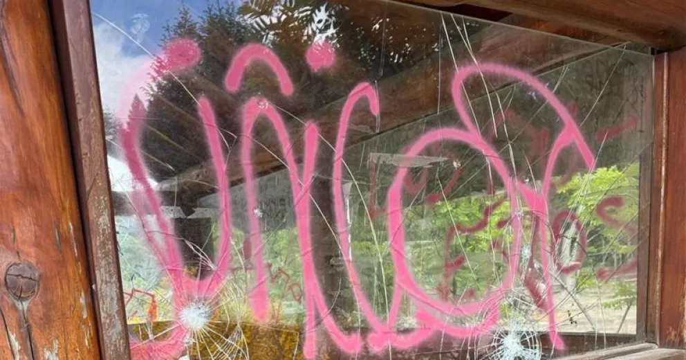 Enojo y malestar por los daños ocasionados.