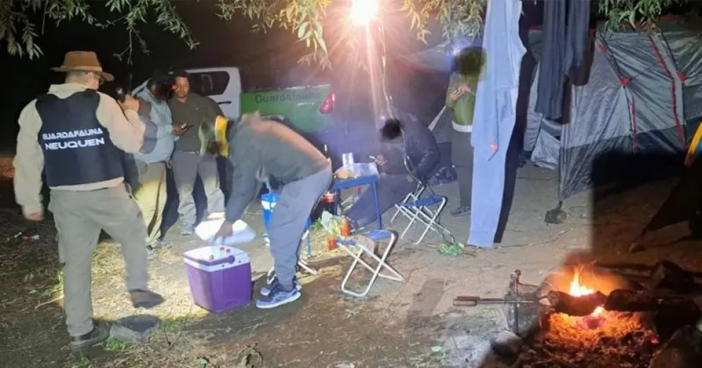 Los acampantes no respetaron ninguna restricción.