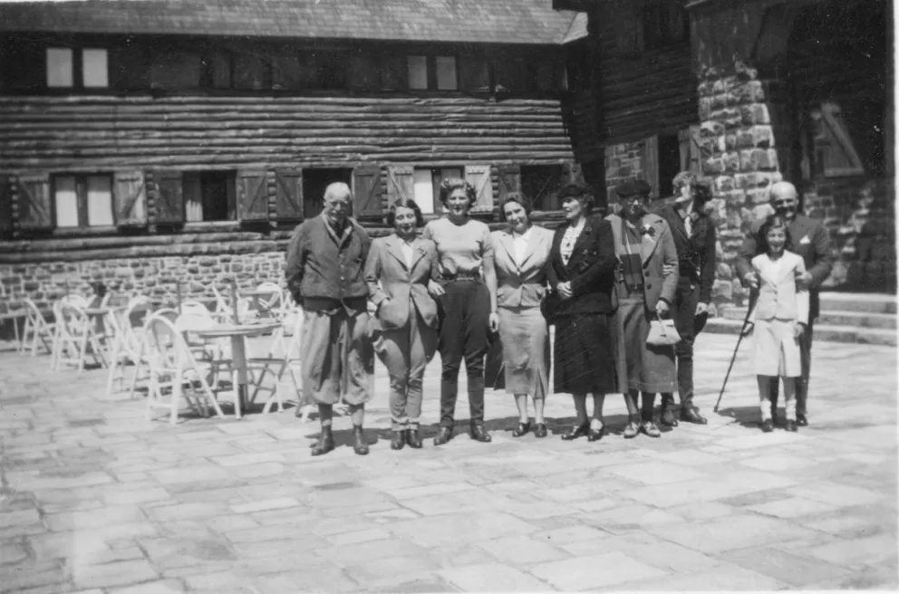El hotel en 1938. Colección Meelboom en Archivo Visual Patagónico.