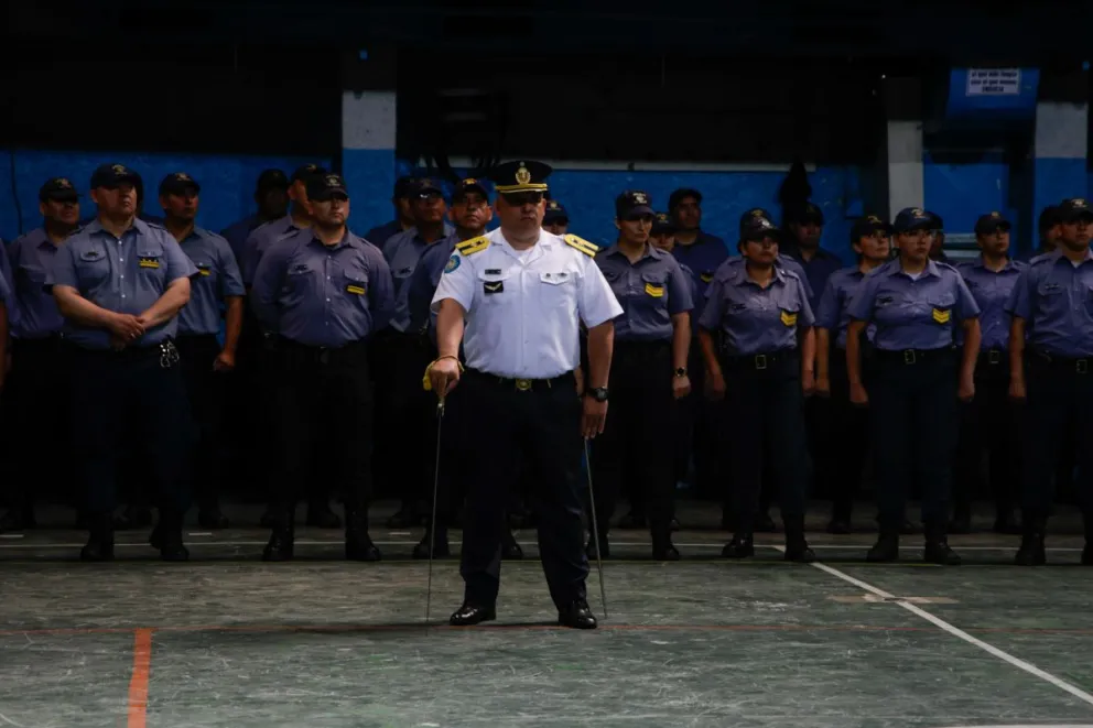 Celebraron el Día de la Policía con un acto en el gimnasio de Bomberos Voluntarios. Fotos: Eugenia Neme