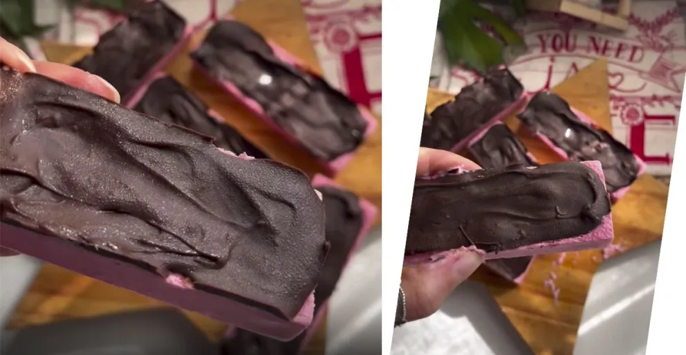 Barritas de frutilla, yogur y chocolate: quedan riquísimas.