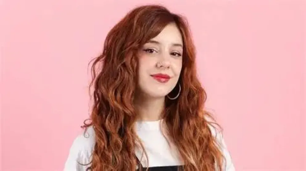 "Pupina" encontró que "la modernidad" llegó "partida" a la Patagonia.