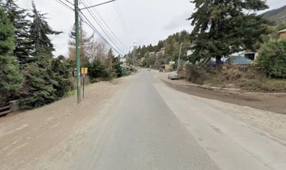 Atención a los conductores que circulen por esta zona de la Avenida Pioneros. 