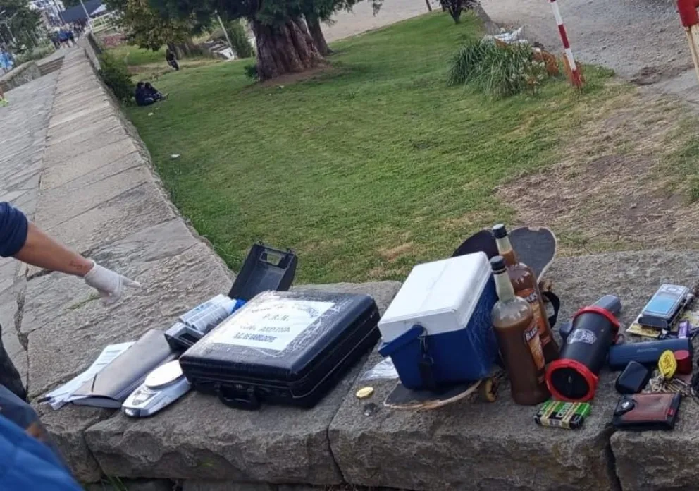 El individuo, de 22 años fue trasladado a la unidad policial donde se iniciaron actuaciones judiciales.