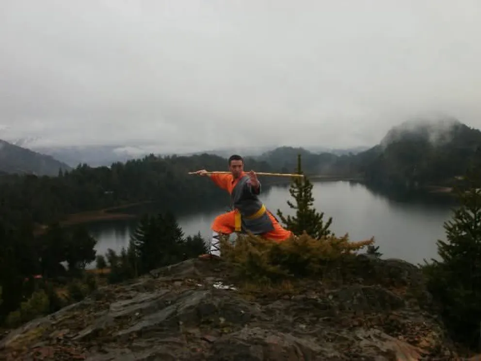 Una imagen inusual en Bariloche... casi como si la naturaleza fuera un templo Shaolin (imágenes gentileza). 