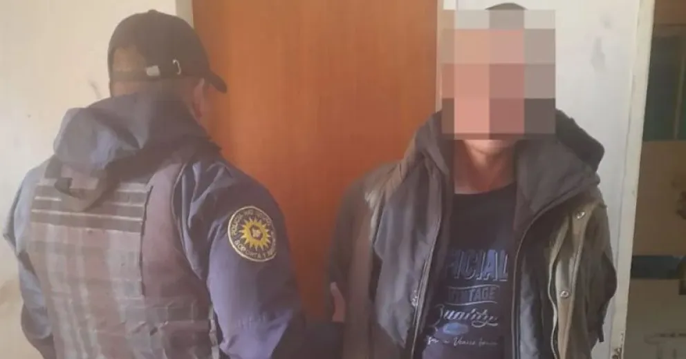 Agredió a su pareja y fue detenido.
