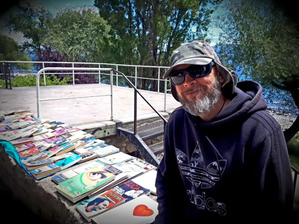 Piter y sus libros, en Bariloche.
