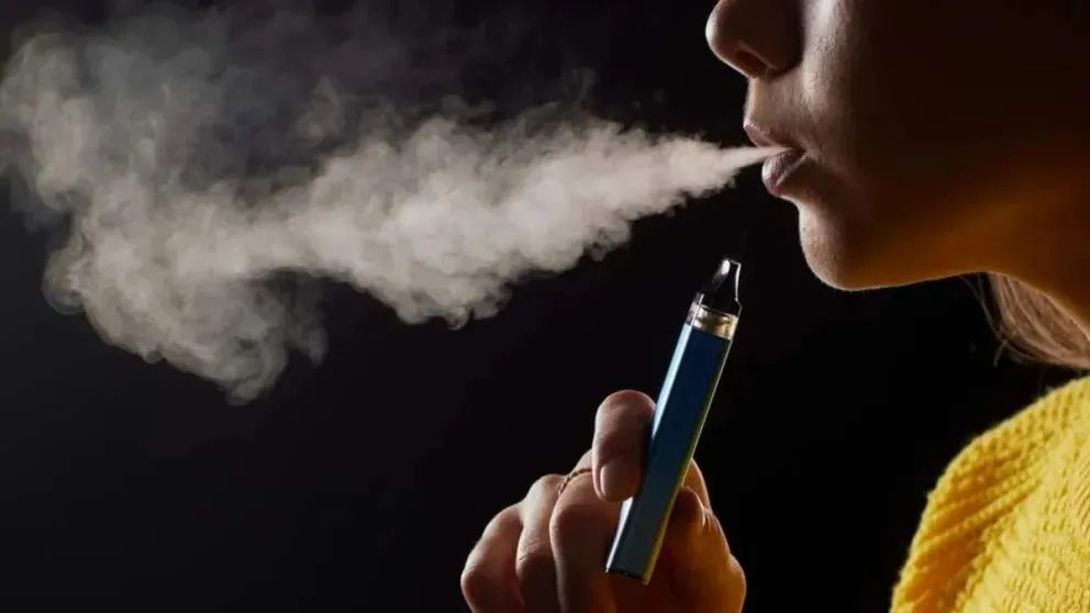 El vapor que a la distancia parece humo de cigarrillo. Foto: archivo.