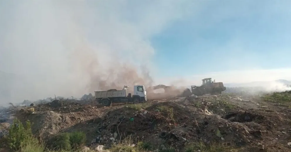 Así se veía el vertedero este martes.