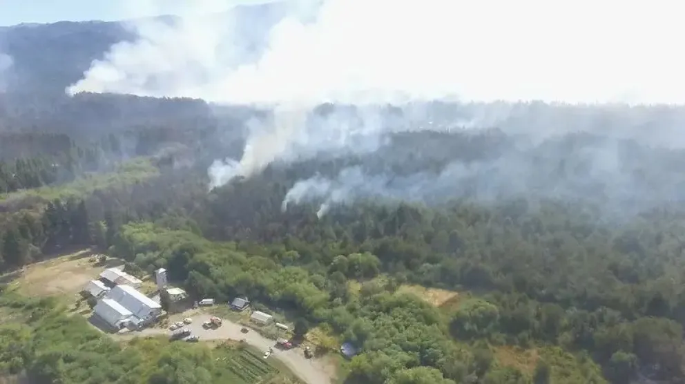 Desde el martes se registra presencia de humo en Bariloche y la región. 