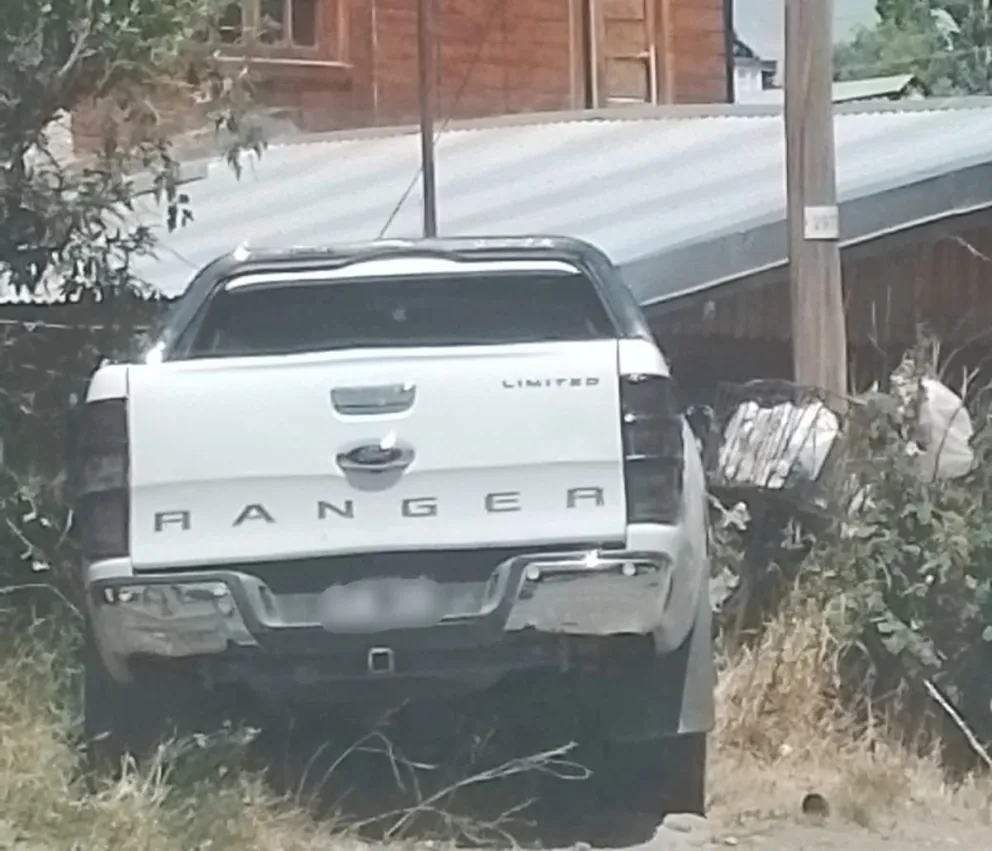 El hecho generó un rápido despliegue de los servicios de emergencia tras el aviso de un vehículo que había colisionado contra un cerco.