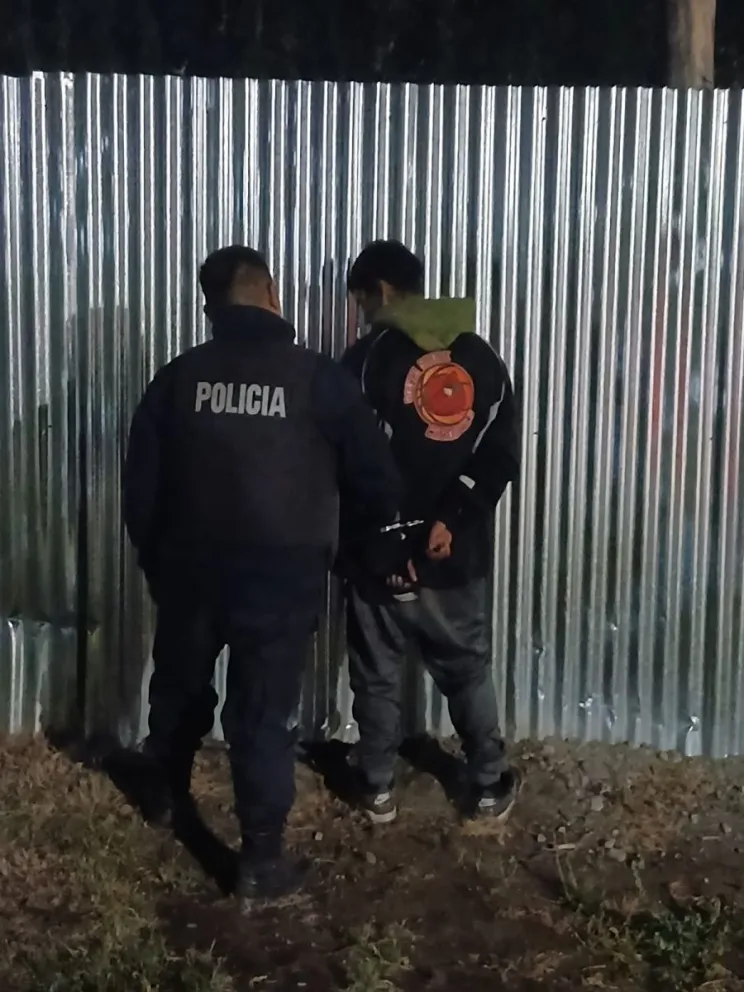 Policía de la Regional III efectuó 12 detenciones en la zona de Bariloche y El Bolsón. 